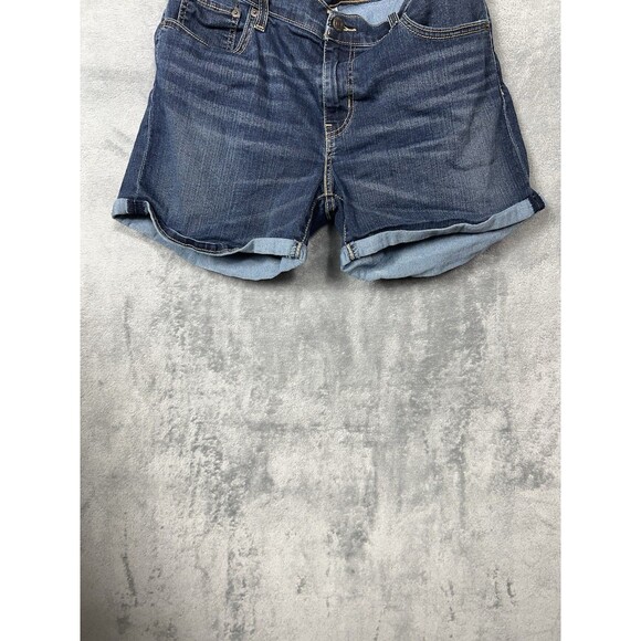 Levi’s Women’s Denim Shorts Blue Rolled Cuff Size 32 M - Picture 2 of 13